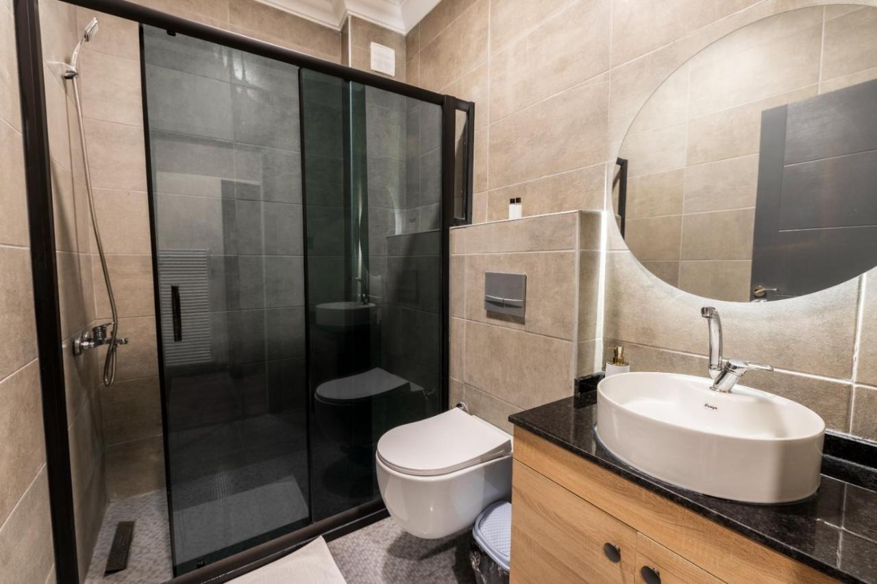 Arena Luxury Suites Hotel Istanbul Exteriör bild