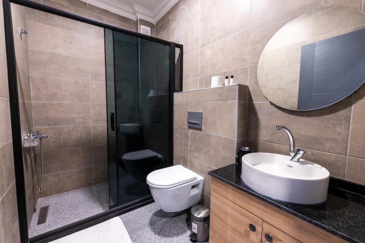 Arena Luxury Suites Hotel Istanbul Exteriör bild